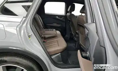 Audi Q4 e-tron 2023 0.2 Автомат в Москве № 134854, миниатюра 10