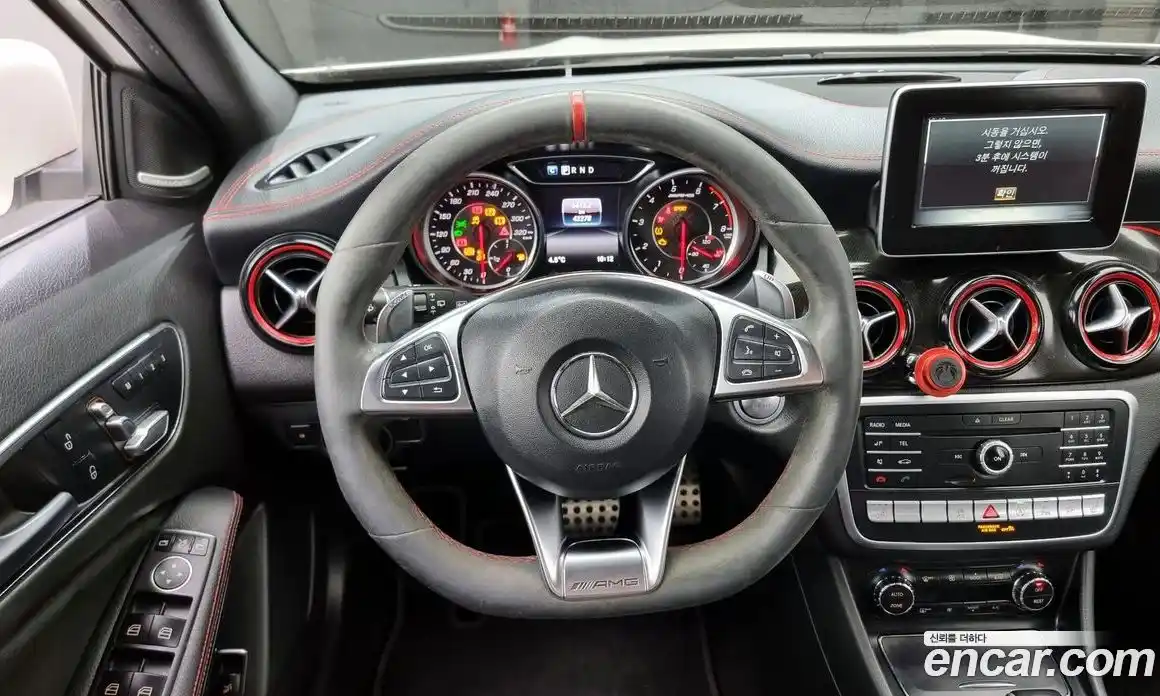 Mercedes-Benz GLA-Class 2019 2.0 Автомат в Москве № 141304, фото 14