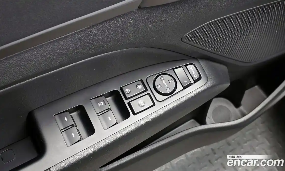 Hyundai Avante 2018 1.6 Автомат в Москве № 147871, фото 18