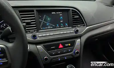 Hyundai Avante 2018 1.6 Автомат в Москве № 147871, миниатюра 8