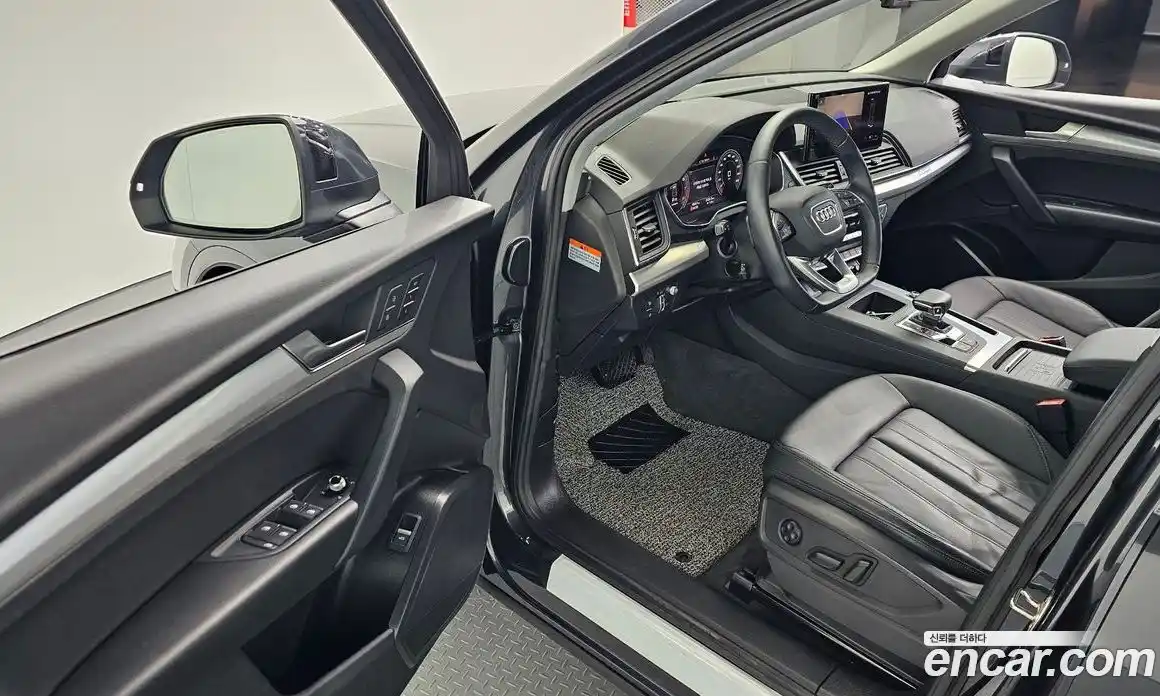 Audi Q5 2023 2.0 Автомат в Москве № 154580, фото 18