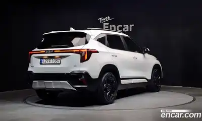Kia Seltos 2023 1.6 Автомат в Москве № 15480, миниатюра 2