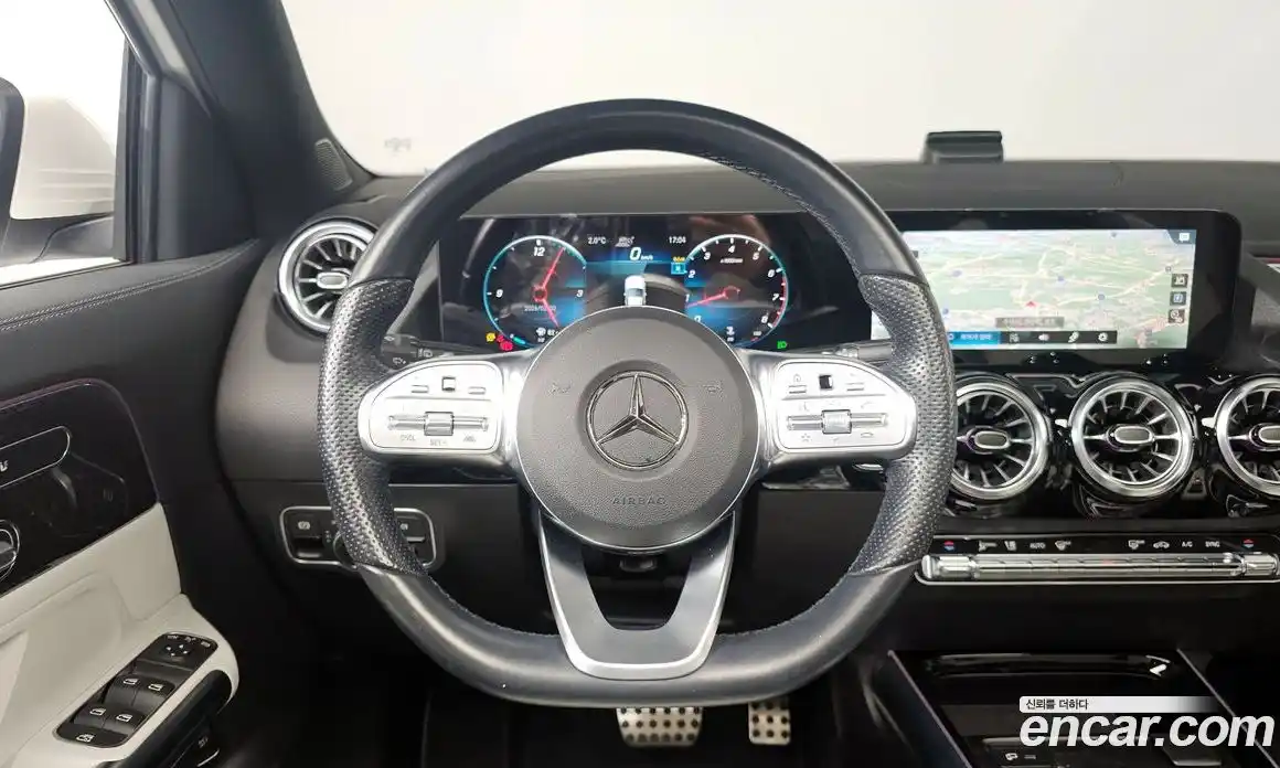 Mercedes-Benz GLA-Class 2023 2.0 Автомат в Москве № 160375, фото 12