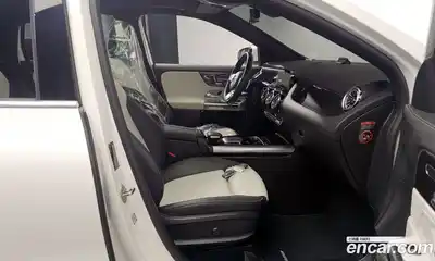 Mercedes-Benz GLA-Class 2023 2.0 Автомат в Москве № 160375, миниатюра 10