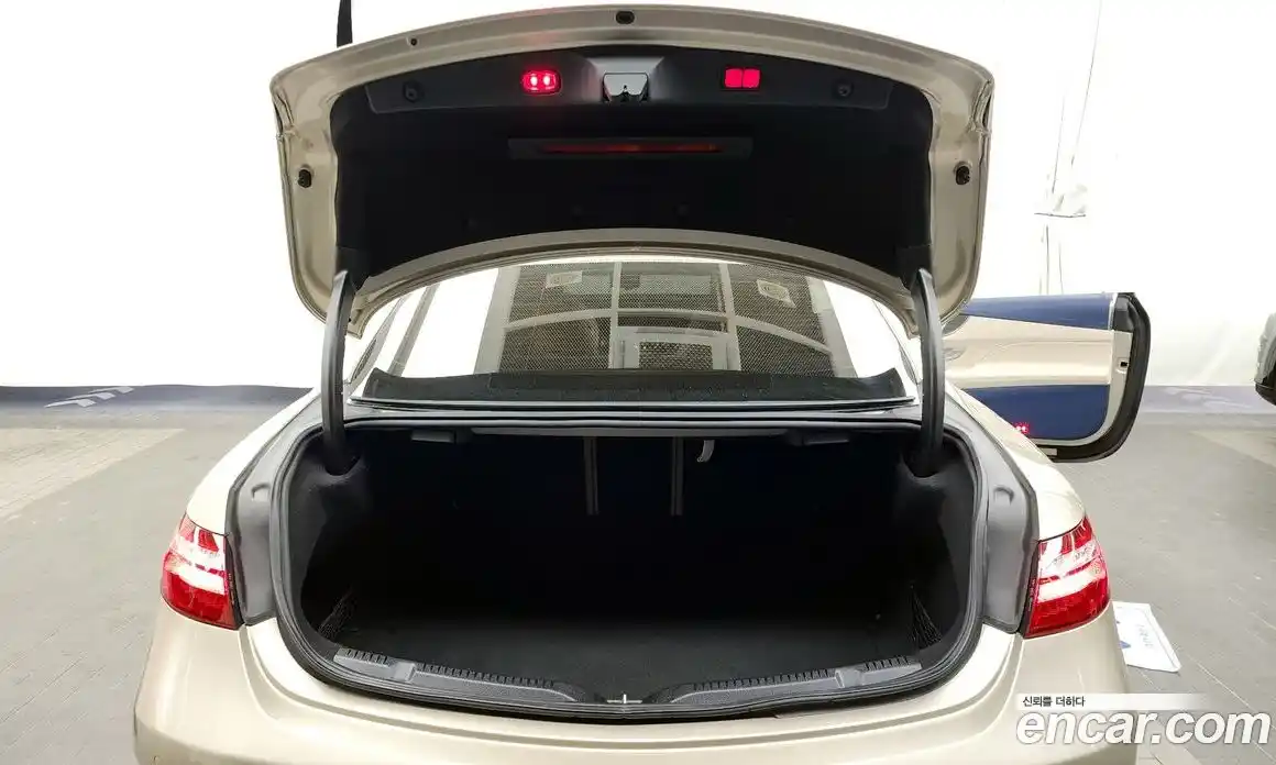 Mercedes-Benz E-Class 2018 3.0 Автомат в Москве № 161748, фото 20