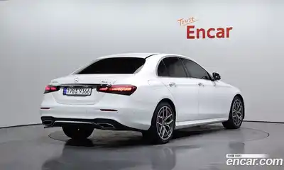 Mercedes-Benz E-Class 2021 1.9 Автомат в Москве № 161941, миниатюра 4
