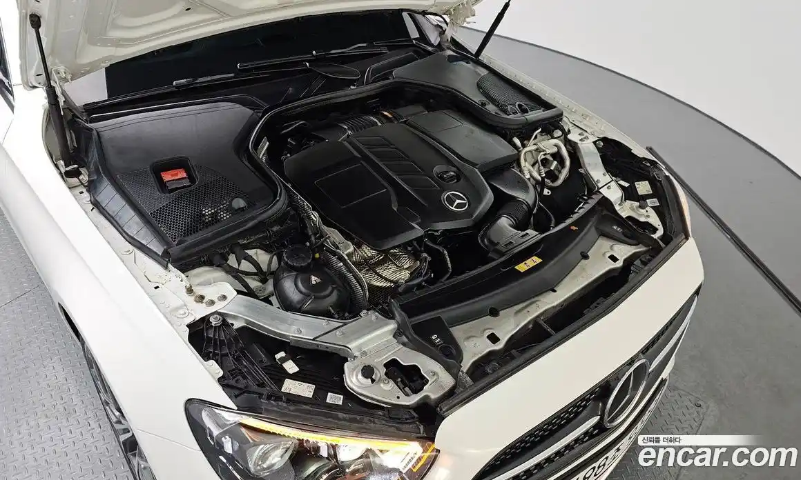 Mercedes-Benz E-Class 2021 1.9 Автомат в Москве № 161941, фото 6