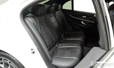 Mercedes-Benz E-Class 2021 1.9 Автомат в Москве № 161941, миниатюра 7