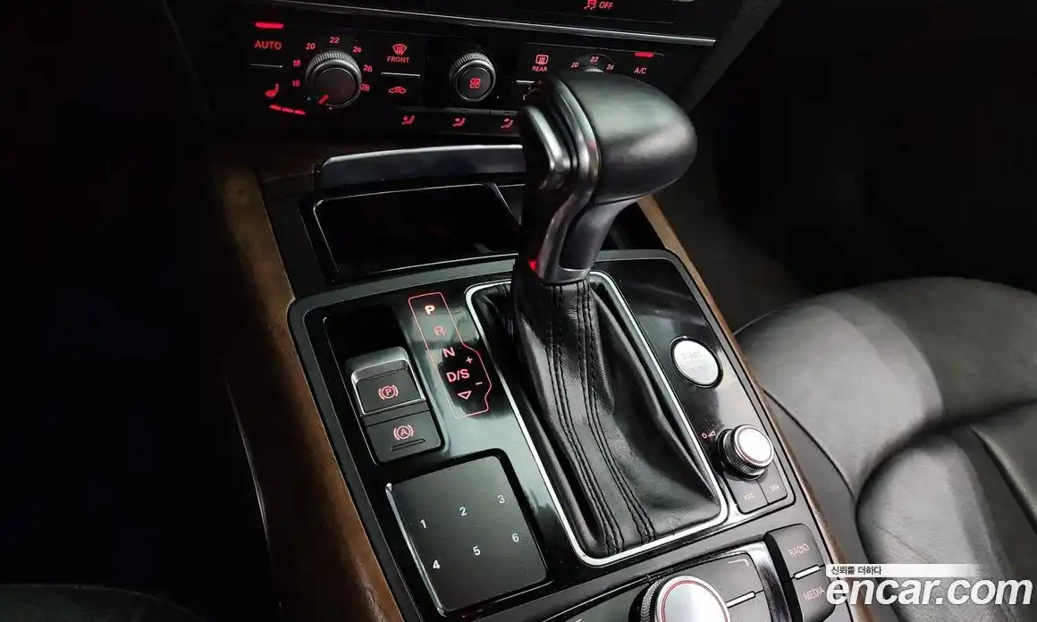 Audi A6 2015 2.0 Автомат в Москве № 163717, фото 13