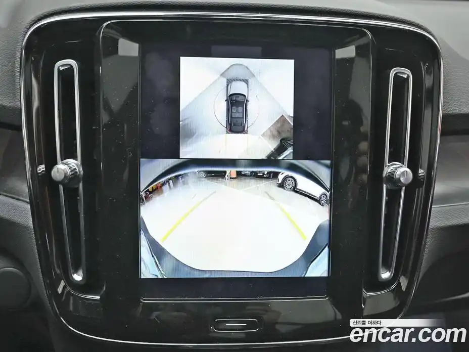 Volvo C40 2024 0.2 Автомат в Москве № 164266, фото 15