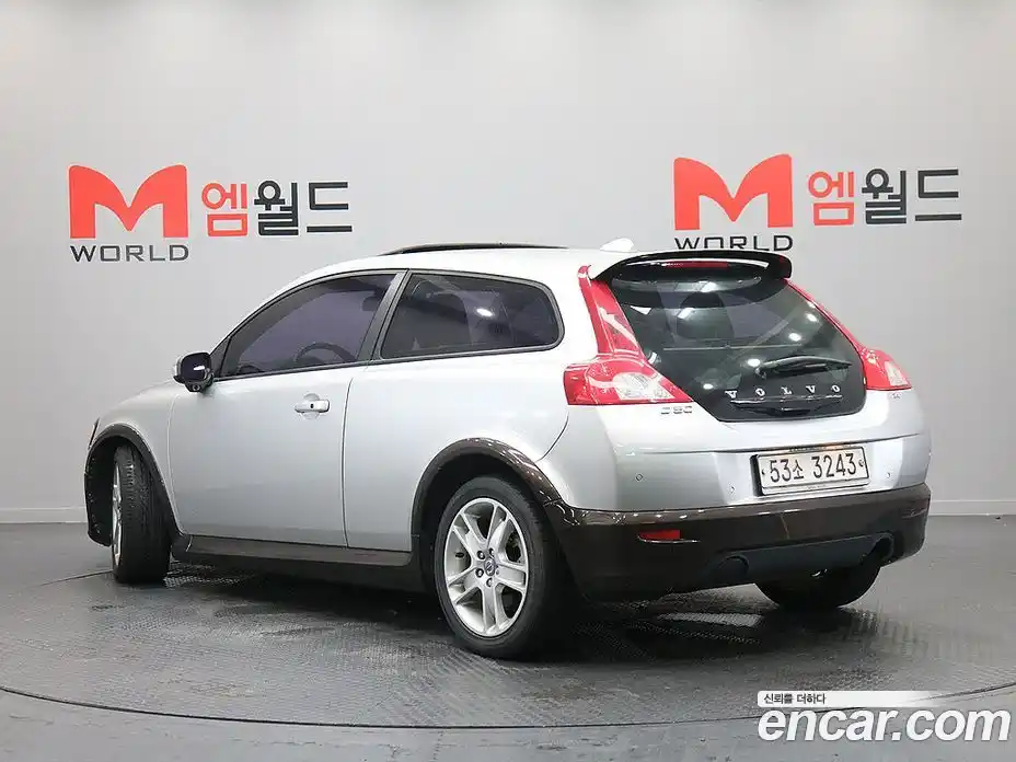 Volvo C30 2009 2.4 Автомат в Москве № 164836, фото 4