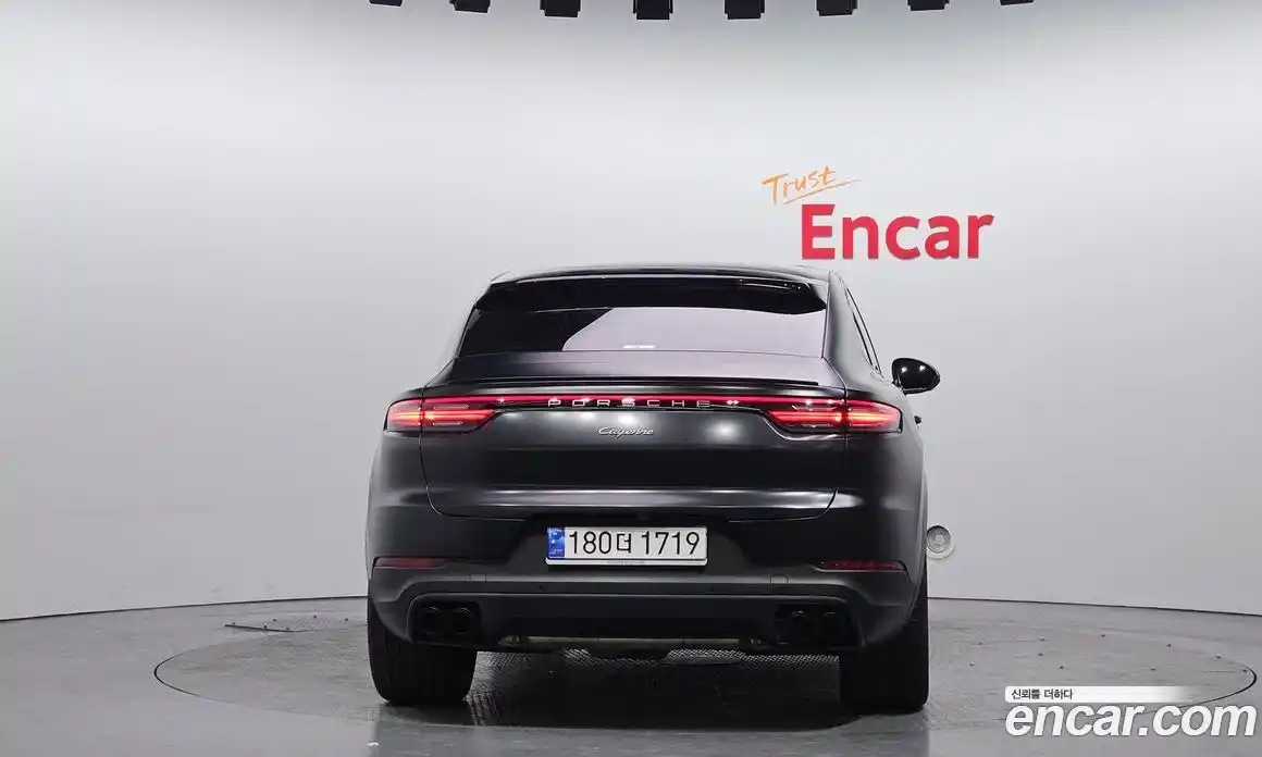 Porsche Cayenne 2023 3.0 Автомат в Москве № 165039, фото 15