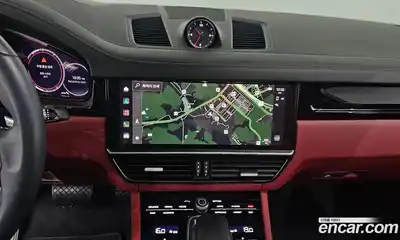 Porsche Cayenne 2023 3.0 Автомат в Москве № 165039, миниатюра 7