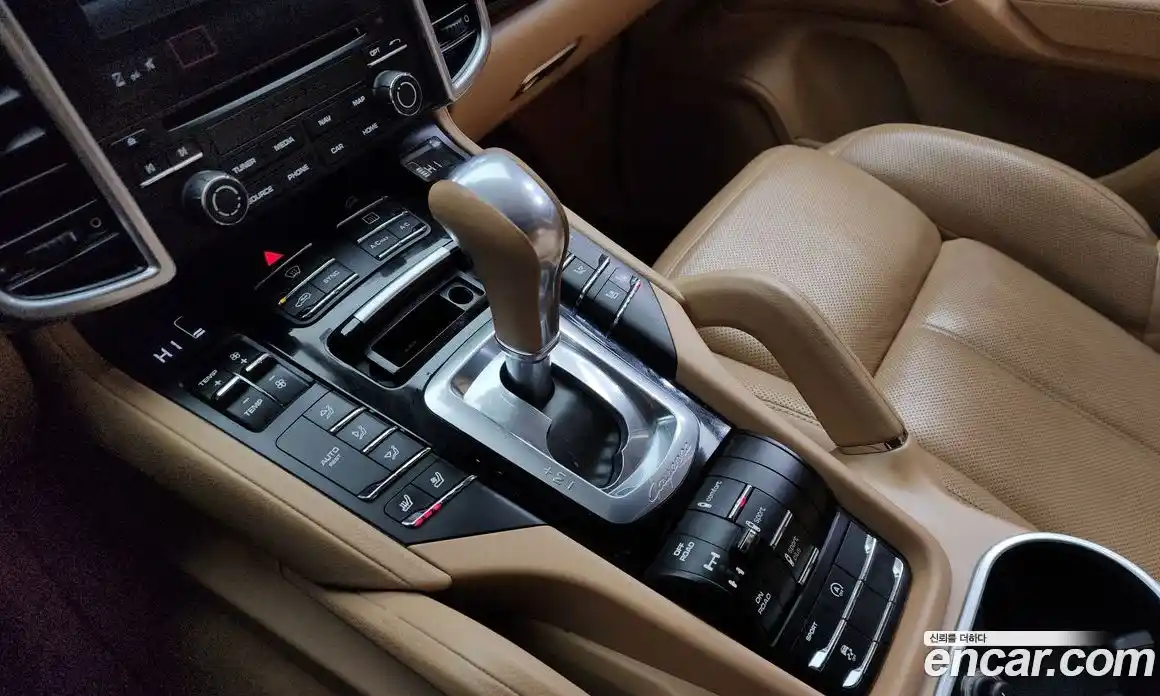 Porsche Cayenne 2017 3.0 Автомат в Москве № 165613, фото 16