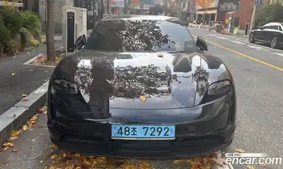 Porsche Taycan, 2023