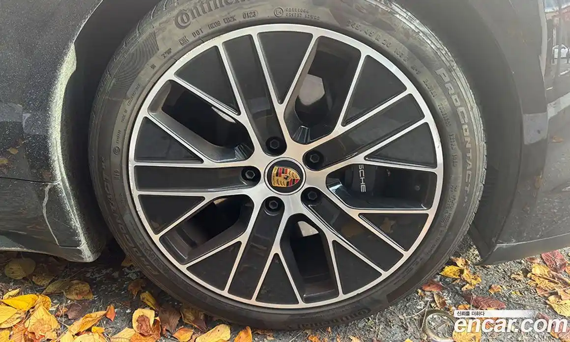 Porsche Taycan 2023 0.1 Автомат в Москве № 165777, фото 19