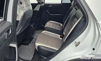 Volkswagen T-Roc 2021 2.0 Автомат в Москве № 169009, миниатюра 2