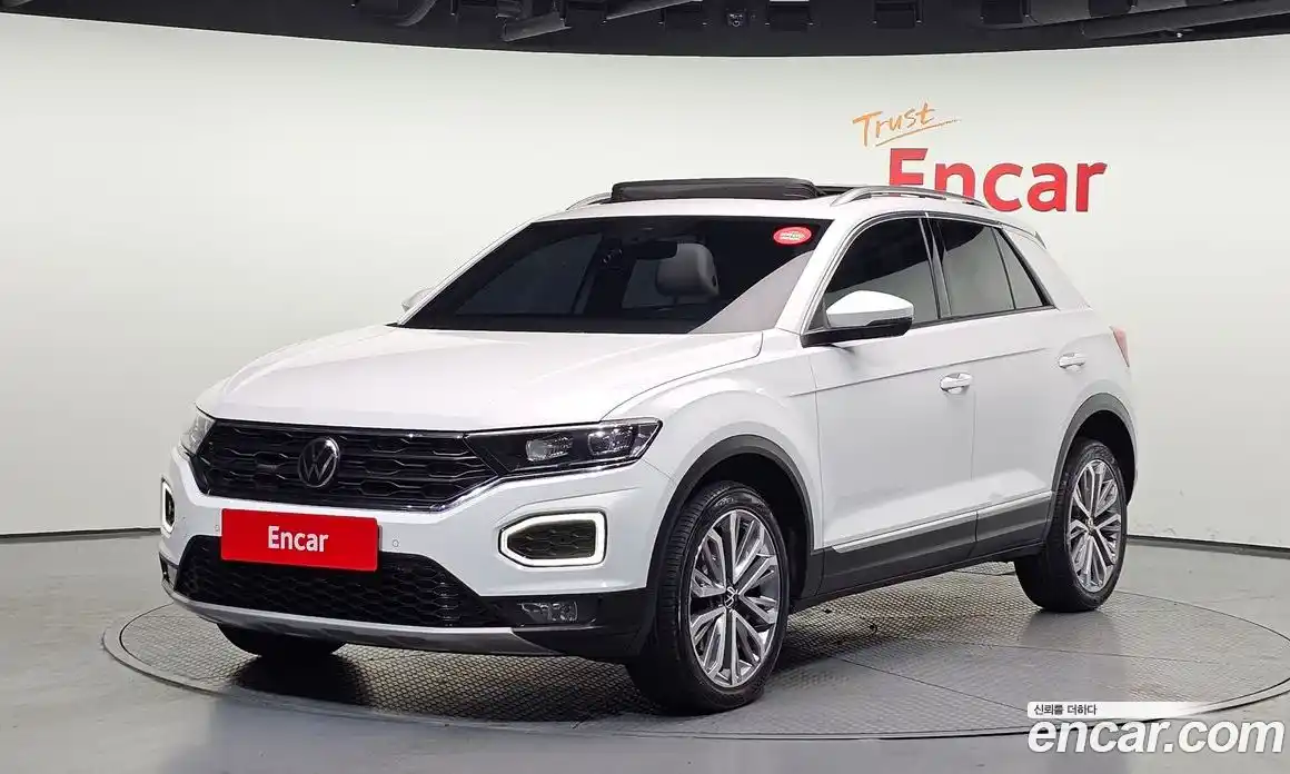 Volkswagen T-Roc 2021 2.0 Автомат в Москве № 169009, фото 6