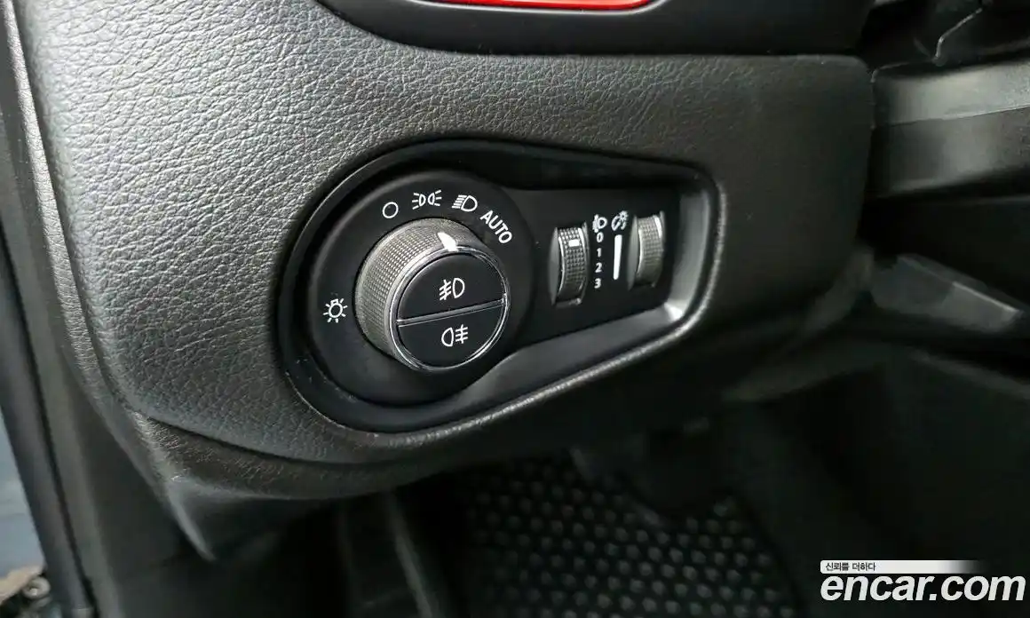 Jeep Renegade 2018 2.0 Автомат в Москве № 169635, фото 20