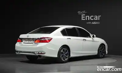 Honda Accord 2017 2.4 Автомат в Москве № 170570, миниатюра 5