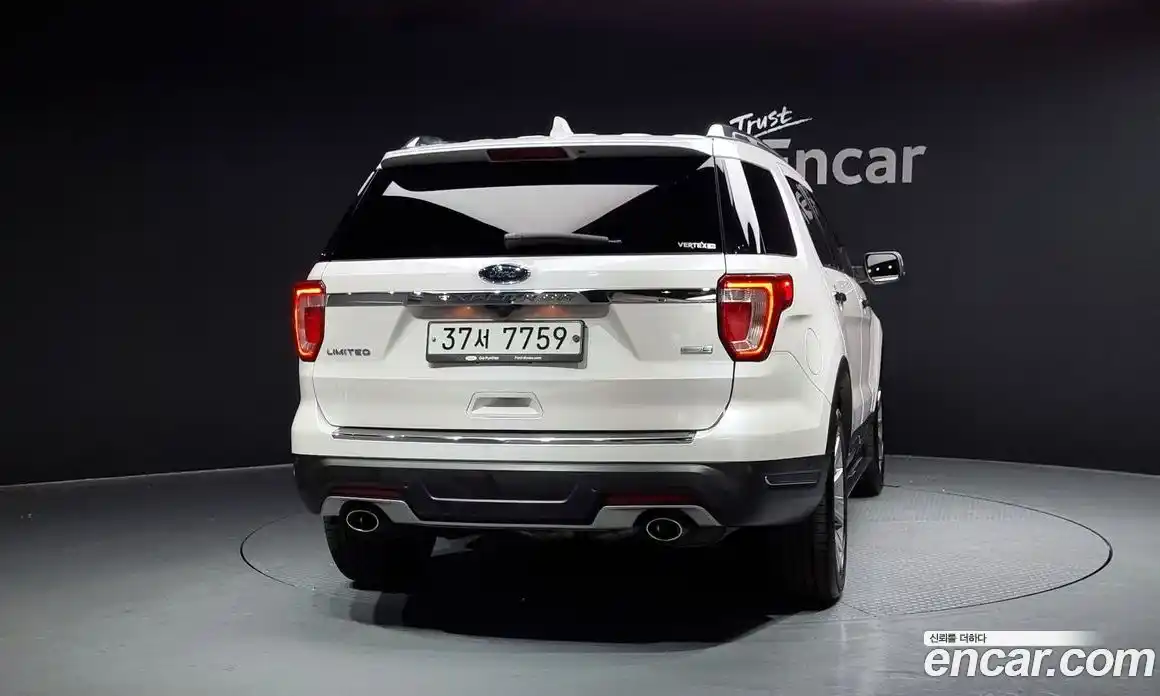 Ford Explorer 2019 2.3 Автомат в Москве № 170911, фото 4