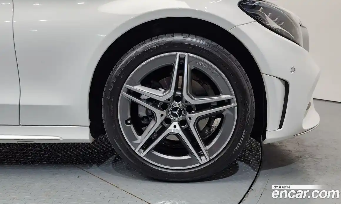 Mercedes-Benz C-Class 2021 2.0 Автомат в Москве № 178779, фото 2