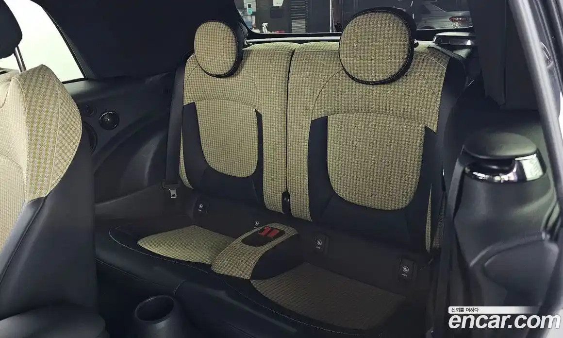 Mini Cooper Convertible 2024 2.0 Автомат в Москве № 180566, фото 7