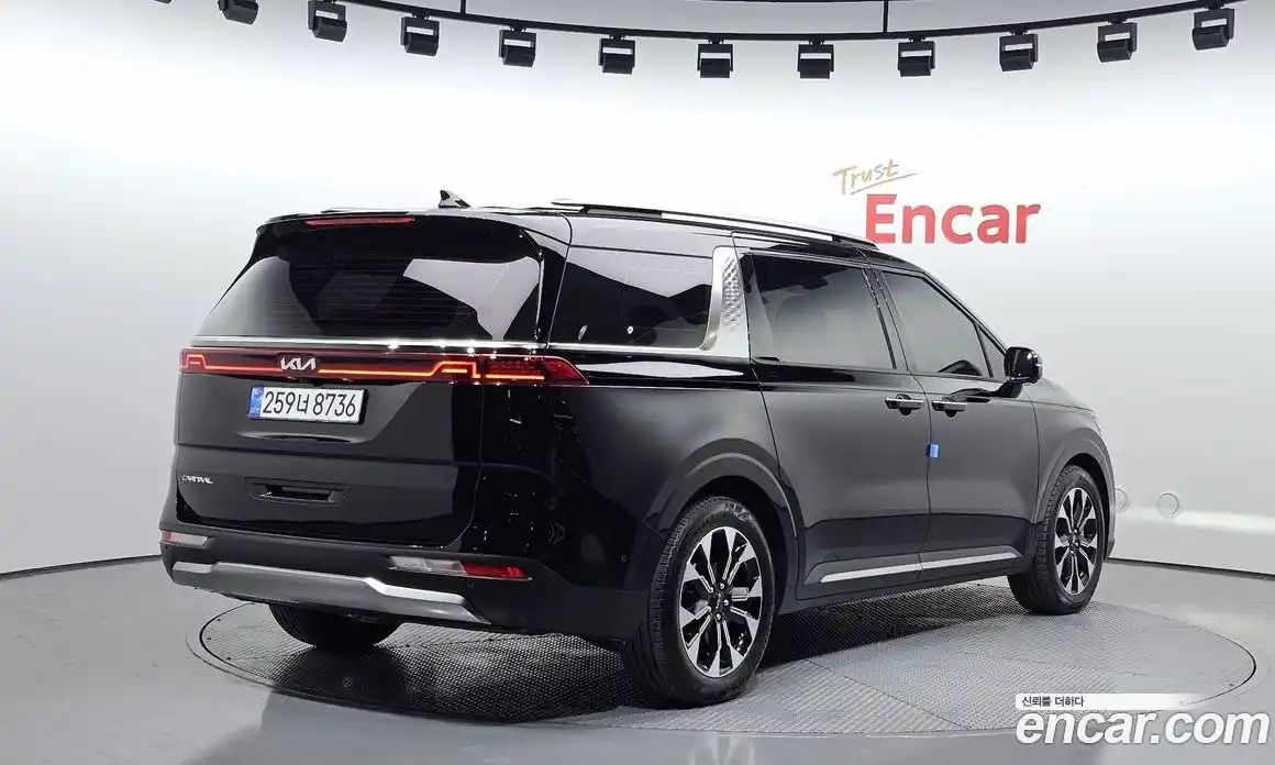 Kia Canival 2023 2.2 Автомат в Москве № 18376, фото 19