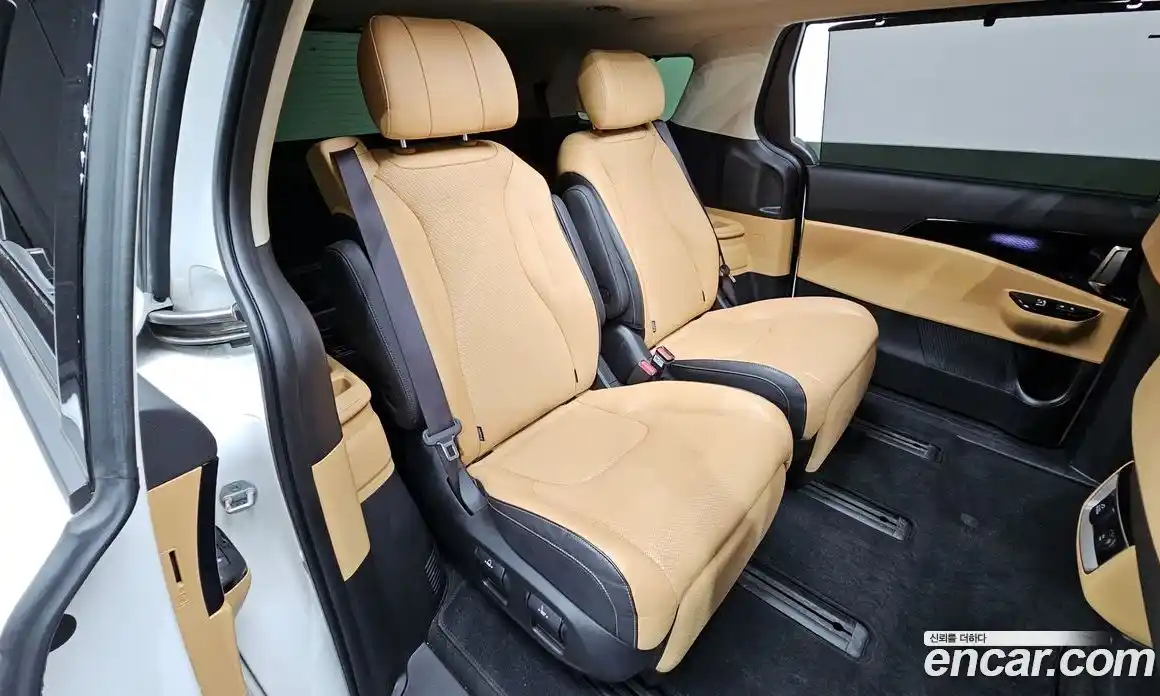 Kia Canival 2023 2.2 Автомат в Москве № 18541, фото 16