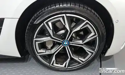 BMW i4 2022 0.2 Автомат в Москве № 190370, миниатюра 5