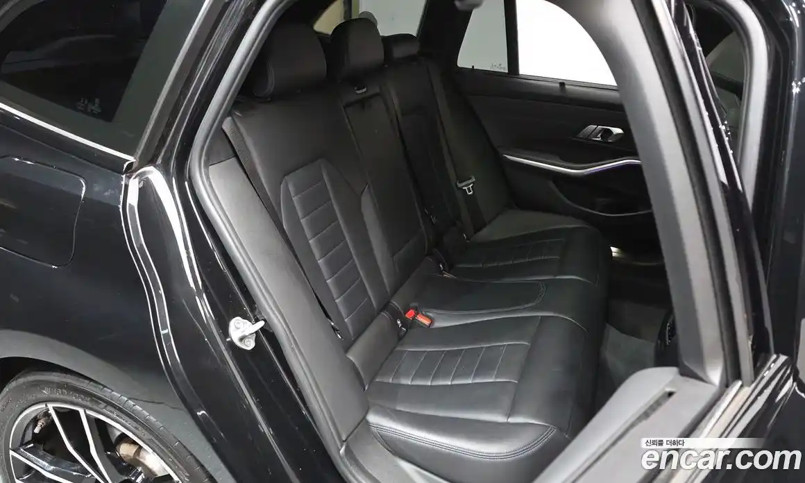 BMW 3-Series 2022 2.0 Автомат в Москве № 190791, фото 16