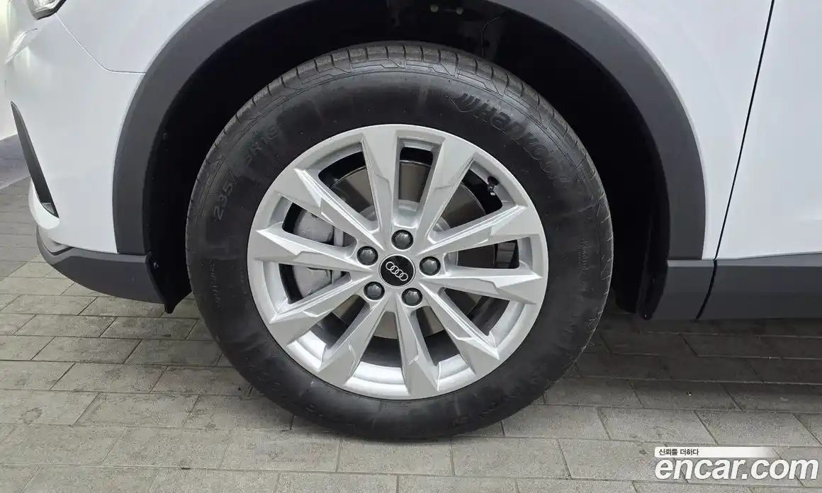 Audi Q3 2025 2.0 Автомат в Москве № 191716, фото 11