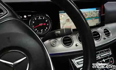 Mercedes-Benz E-Class 2017 2.0 Автомат в Москве № 192710, миниатюра 11