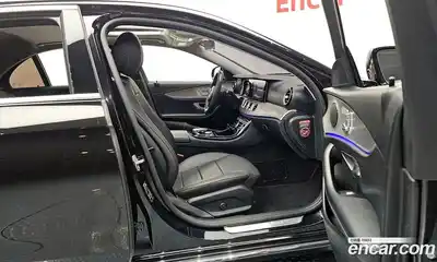 Mercedes-Benz E-Class 2017 2.0 Автомат в Москве № 192710, миниатюра 3