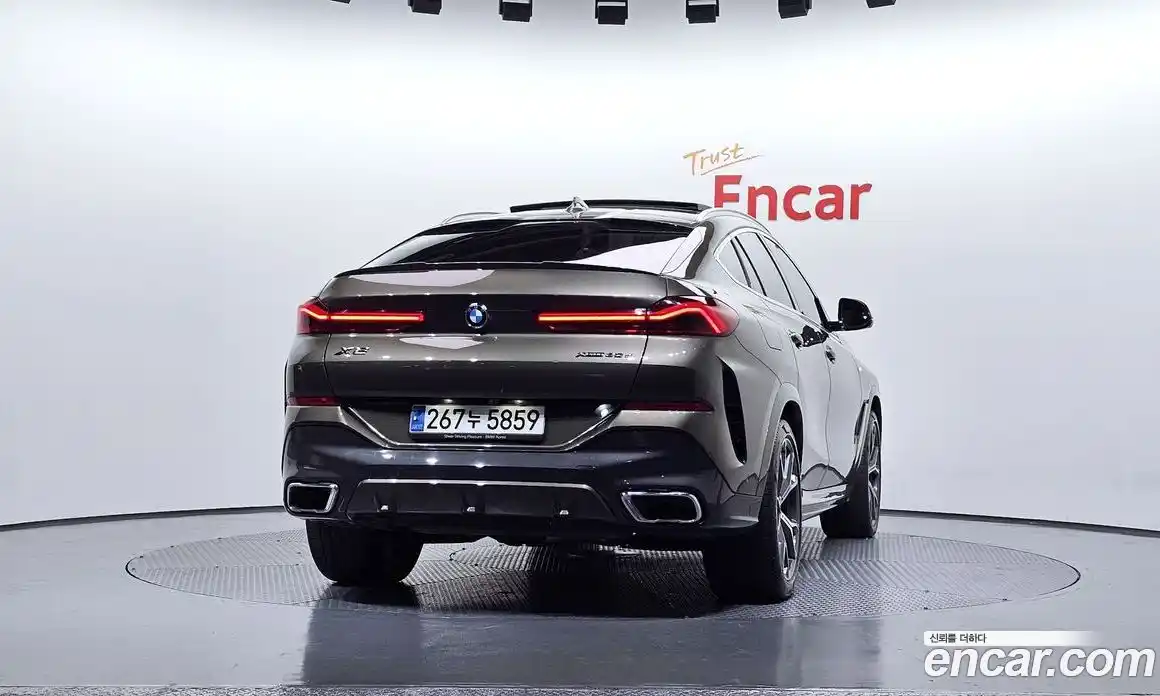 BMW X6 2021 3.0 Автомат в Москве № 193123, фото 1