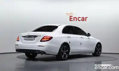 Mercedes-Benz E-Class 2020 2.0 Автомат в Москве № 194865, миниатюра 7