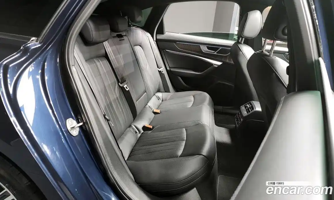 Audi A6 2023 2.0 Автомат в Москве № 196203, фото 16