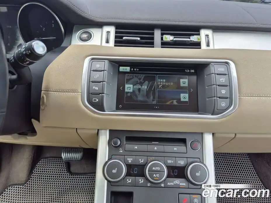 Land Rover Range-Rover Evoque 2016 2.0 Автомат в Москве № 198208, фото 11