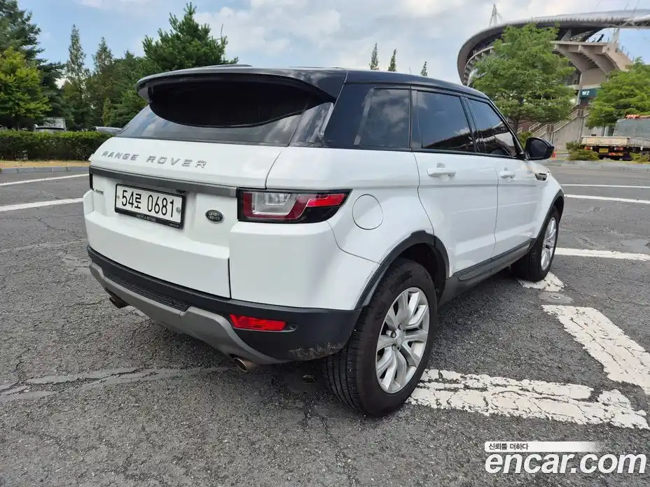 Land Rover Range-Rover Evoque 2016 2.0 Автомат в Москве № 198208, фото 4