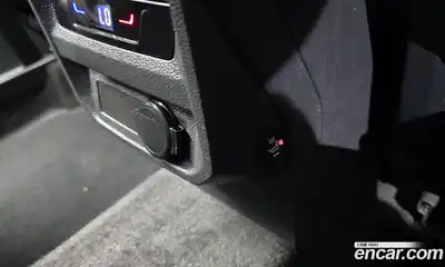 Volkswagen Tiguan 2023 2.0 Автомат в Москве № 199023, миниатюра 11