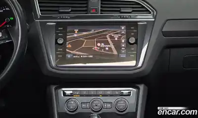 Volkswagen Tiguan 2018 2.0 Автомат в Москве № 199175, миниатюра 11