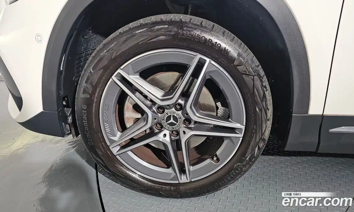 Mercedes-Benz GLA-Class 2023 2.0 Автомат в Москве № 202512, фото 14