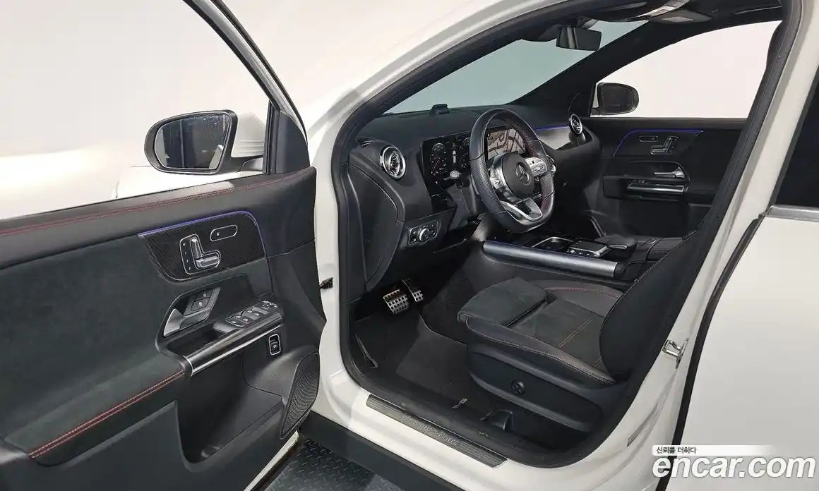 Mercedes-Benz GLA-Class 2023 2.0 Автомат в Москве № 202512, фото 6