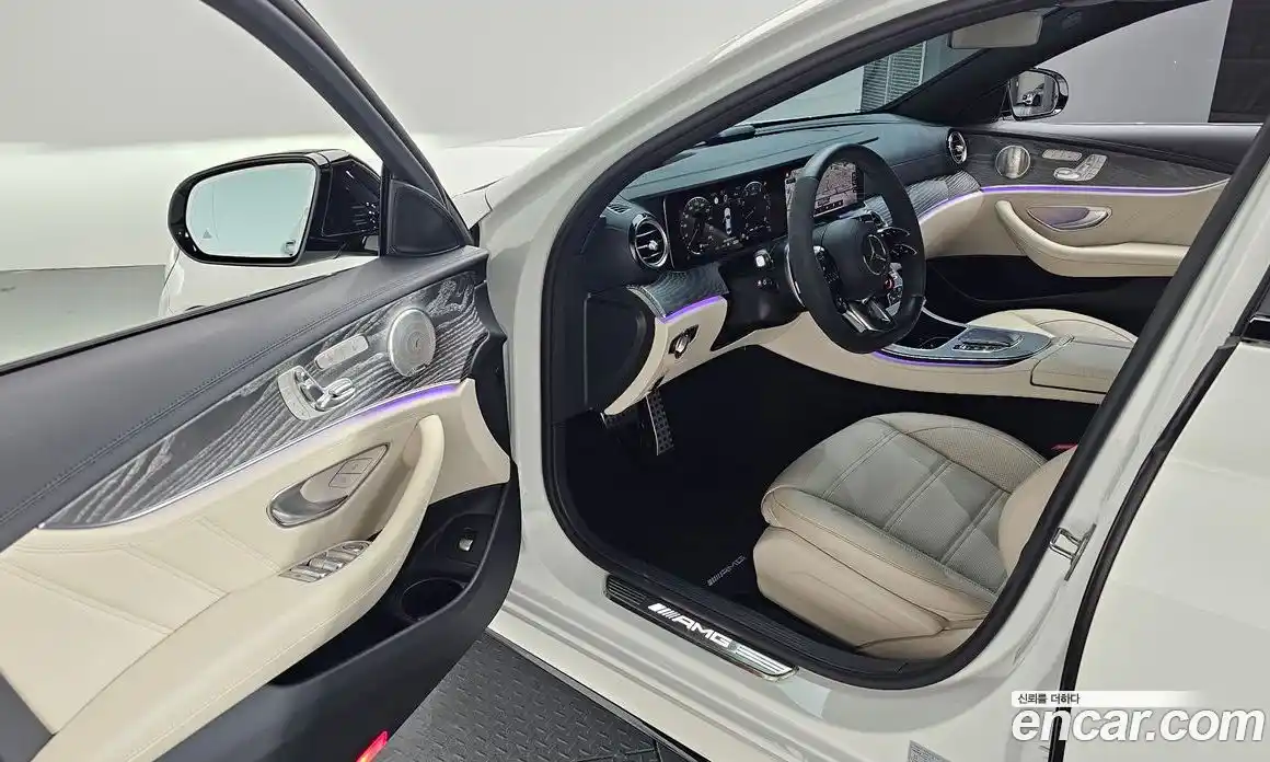 Mercedes-Benz E-Class 2023 3.0 Автомат в Москве № 204341, фото 11