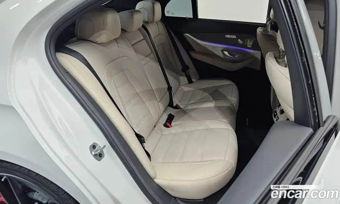 Mercedes-Benz E-Class 2023 3.0 Автомат в Москве № 204341, фото 5