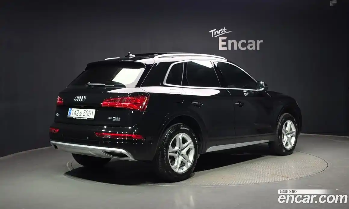 Audi Q5 2020 2.0 Автомат в Москве № 212343, фото 2