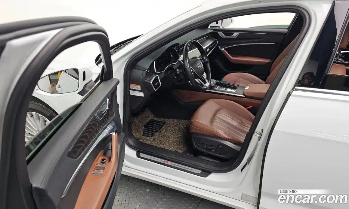 Audi A6 2021 2.0 Автомат в Москве № 212430, фото 13