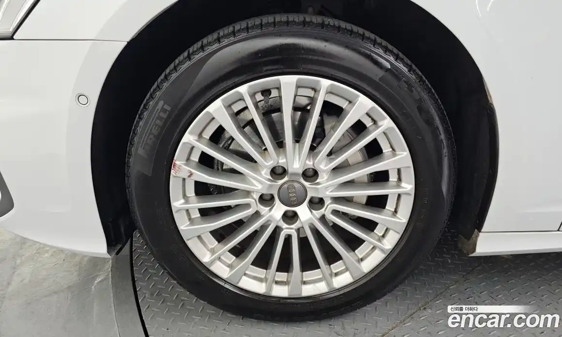 Audi A6 2021 2.0 Автомат в Москве № 212430, фото 15