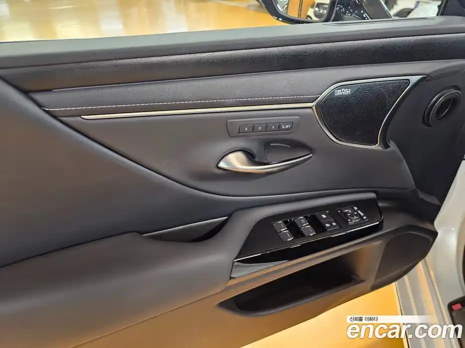 Lexus ES 2026 2.5 Вариатор в Москве № 214750, фото 16