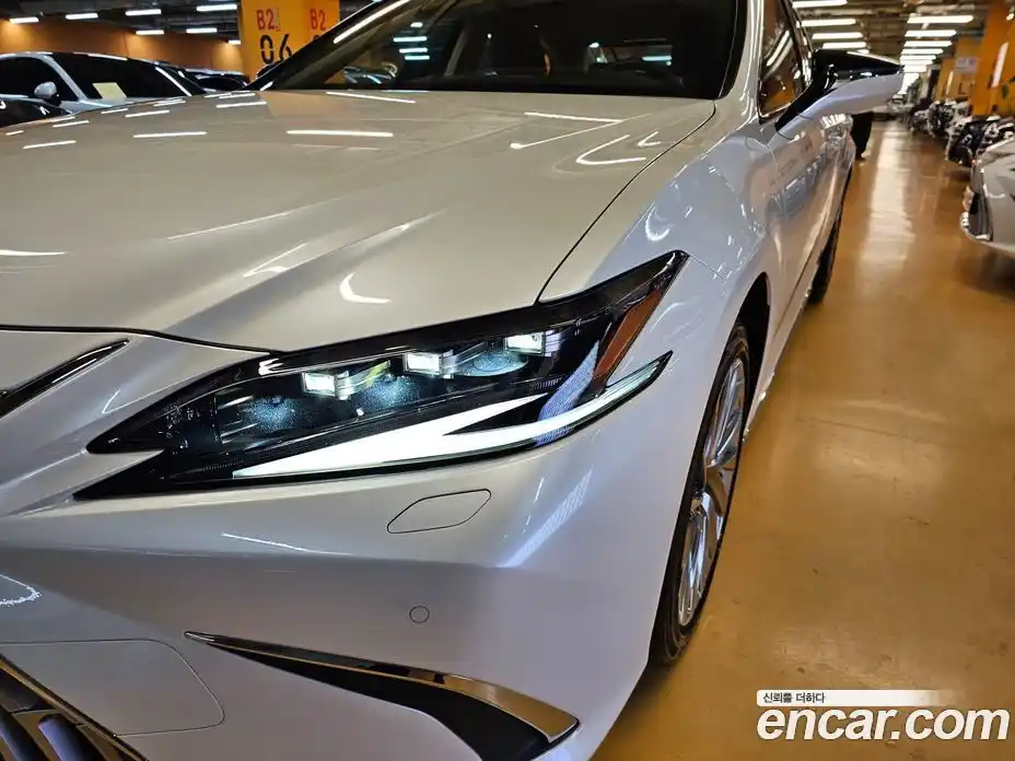 Lexus ES 2026 2.5 Вариатор в Москве № 214750, фото 18